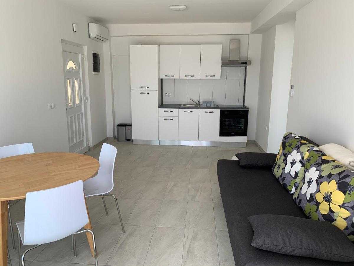 Elona Apartments Čelina Kültér fotó