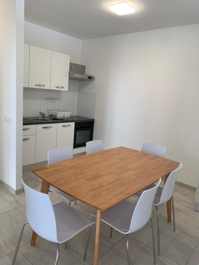 Elona Apartments Čelina Kültér fotó