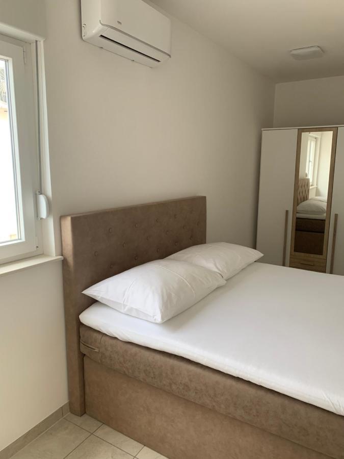 Elona Apartments Čelina Kültér fotó