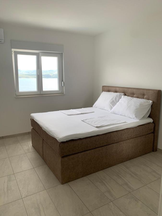 Elona Apartments Čelina Kültér fotó